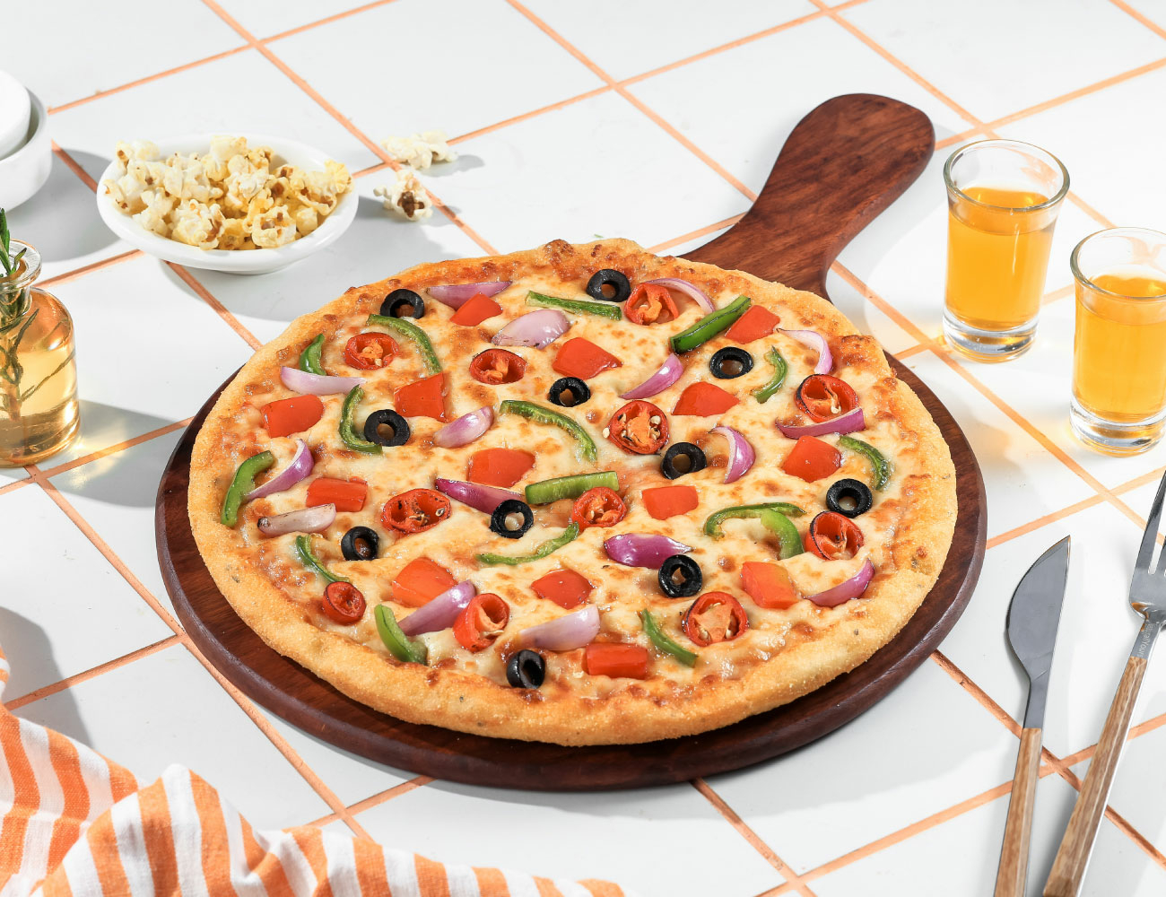 Veggie Paradise CHEESE BLAST PIZZA [Regular 7"]