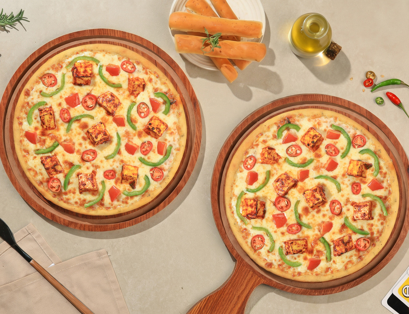 Pack Of 2 BIG Pizzas - Paneer Heatwave