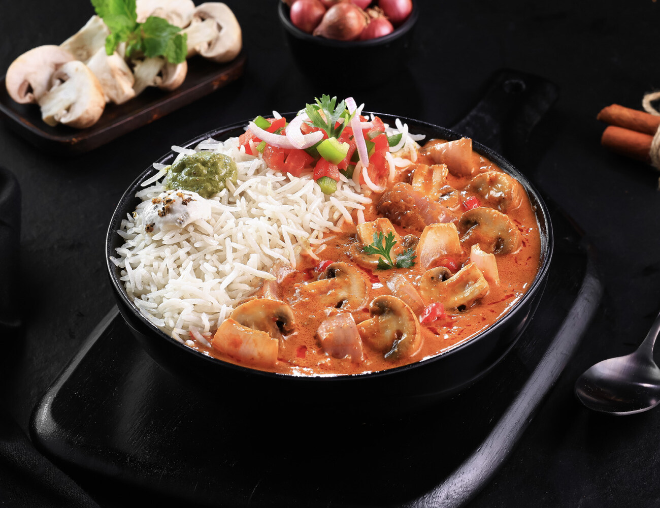 Jalandhari Mushroom Masala [Steamed Rice] Bowl