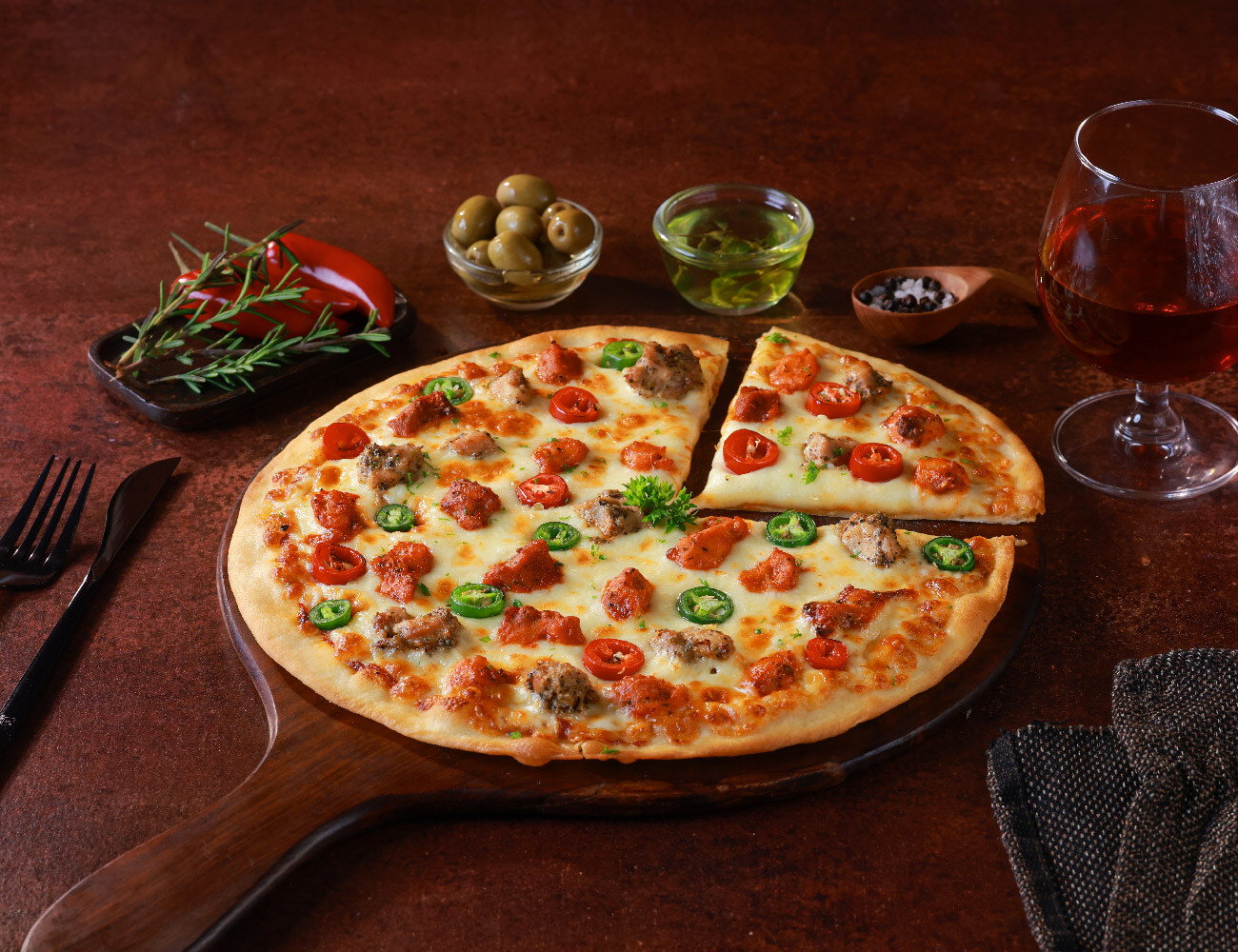 Fiery Spicy Chicken Cheese Blast Pizza [10" Large]