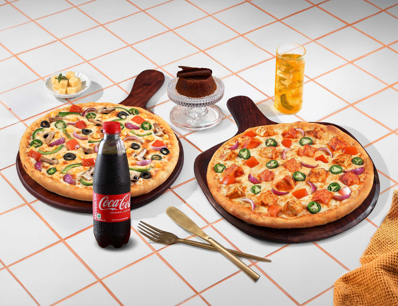 Any 2 Big 10" Pizzas [FREE Coke & Choco Lava Cake]