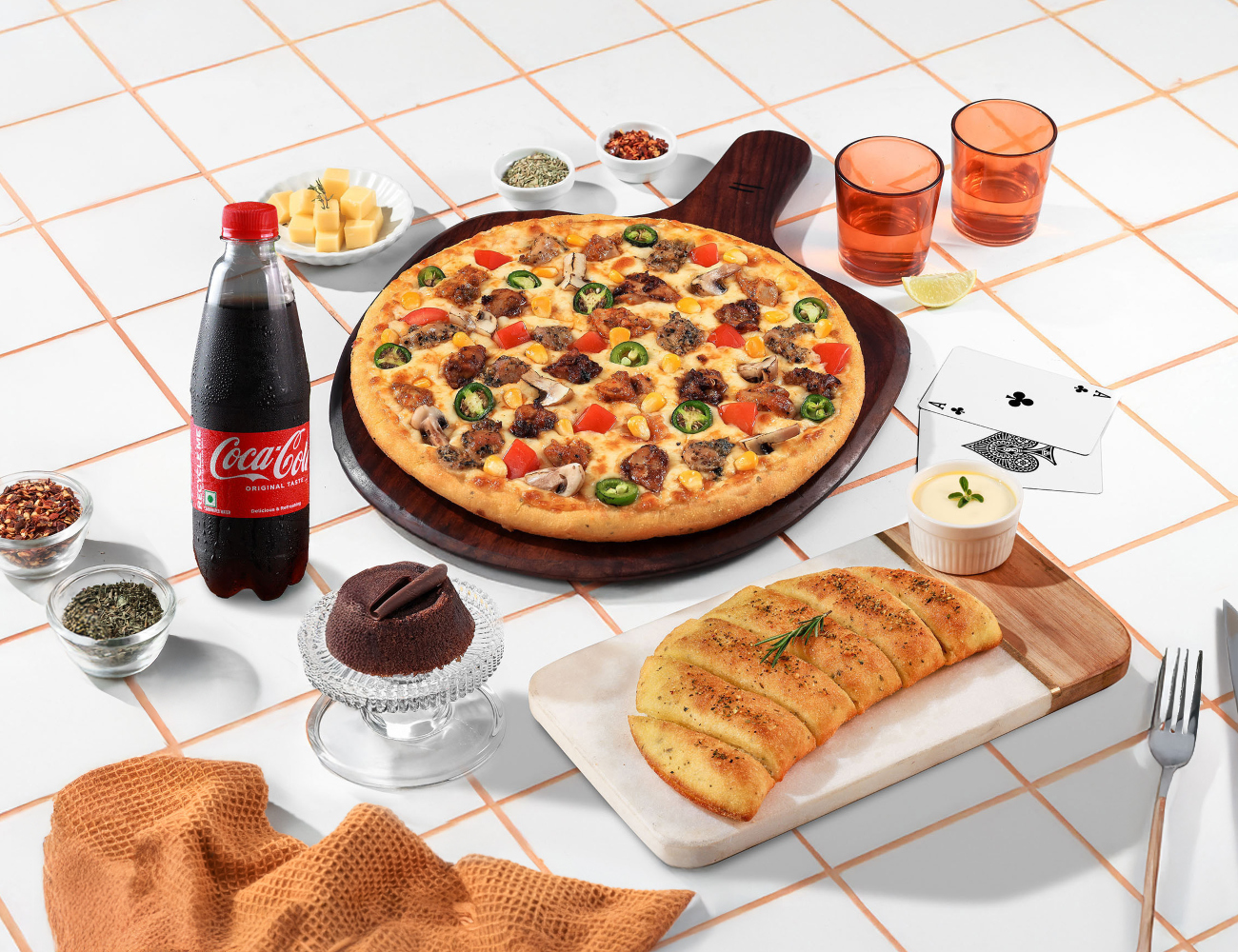 Any Big 10" Pizza + Any Garlic Breadsticks [FREE Coke & Choco Lava Cake]