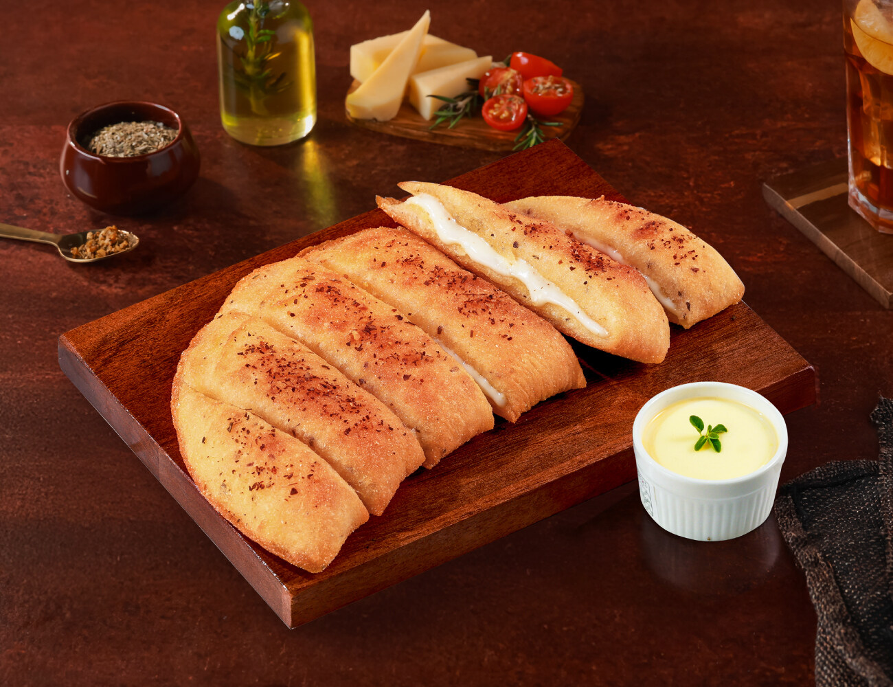 Cheese Blast Garlic Breadsticks + Cheesy Dip [FREE]