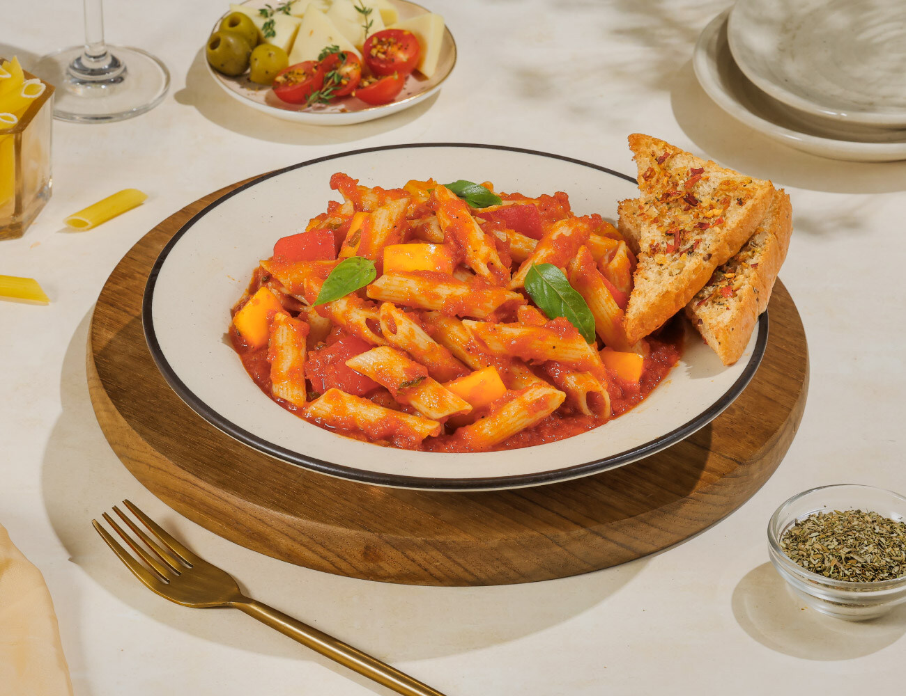 Colored Peppers Arrabiata Pasta [Red Sauce]