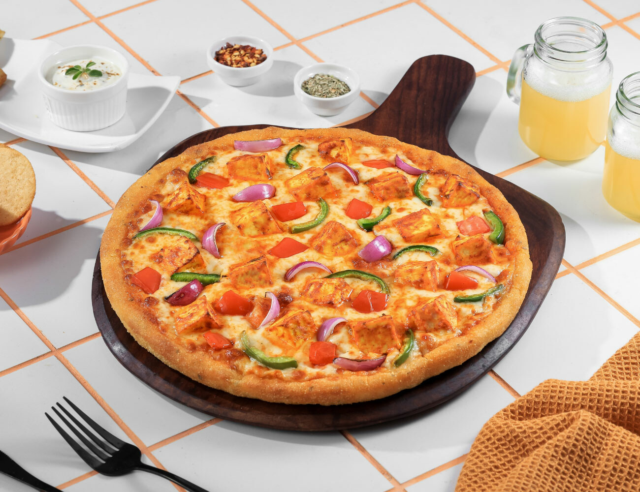 Paneer Makhani Pizza [BIG 10"]