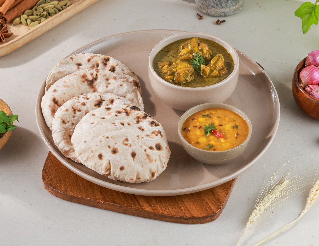 Saag Wala Chicken - Everyday Thali